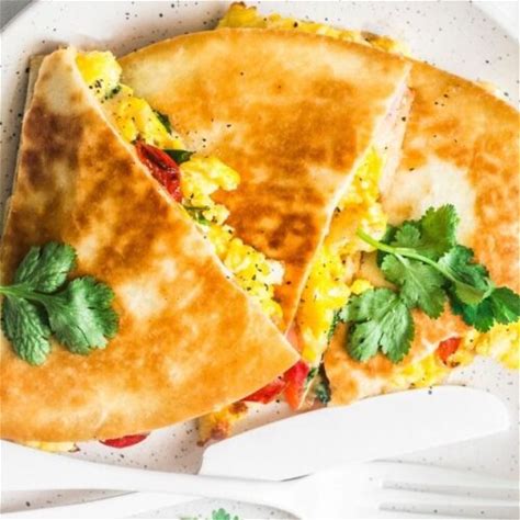 11-breakfast-quesadillas-easy-recipes-insanely-good image