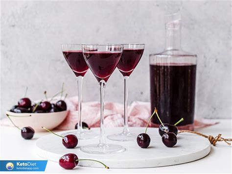 low-carb-sour-cherry-liqueur-griotka-ketodiet-blog image