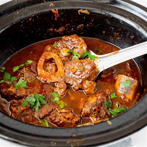 slow-cooker-veal-shanks-osso-buco-in-tomato-gravy image
