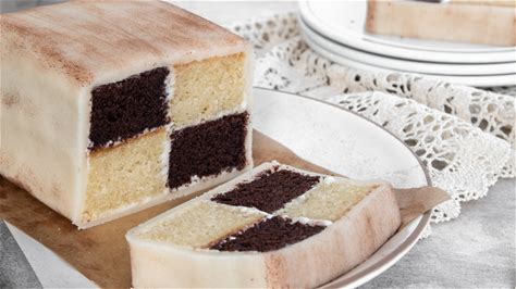 chocolate-battenberg-cake-recipe-mashed image