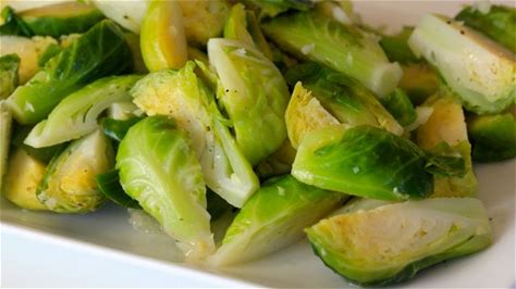 5-minute-lemon-garlic-brussel-sprouts-clean image