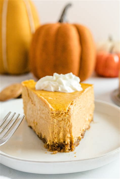 pumpkin-cheesecake-with-gingersnap-crust-the-best image