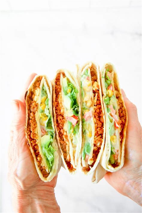 easy-vegan-crunchwrap-supreme-taco-bell-copycat image