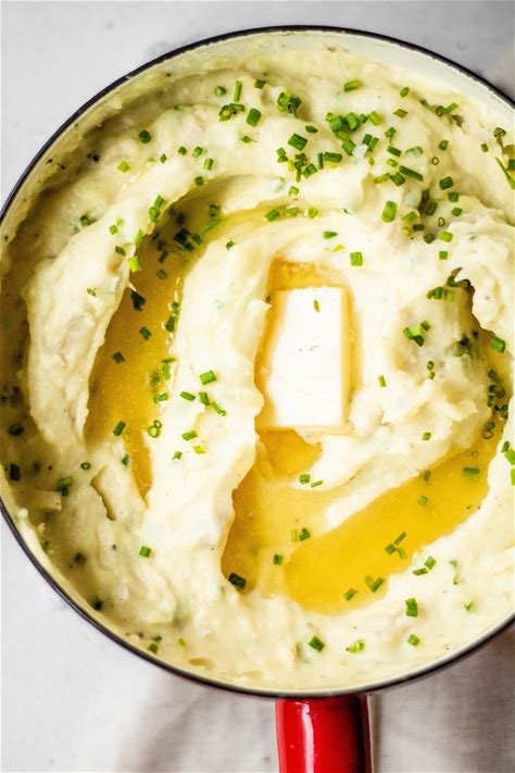 creme-fraiche-mashed-potatoes-so-much-food image