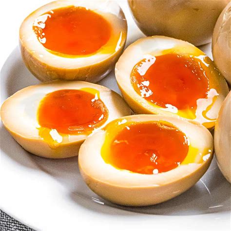 ramen-eggs-soy-sauce-marinated-eggs-drive-me image