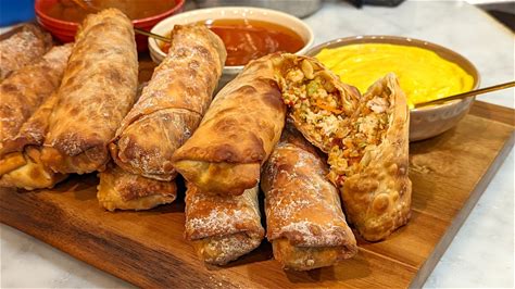 spicy-sweet-sour-egg-rolls-and-hoisin-peanut image