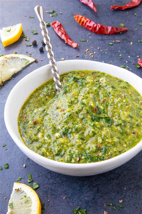 zhug-yemenite-green-hot-sauce-recipe-chili image