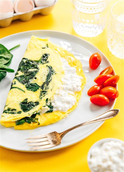 high-protein-cottage-cheese-omelette-live-eat-learn image