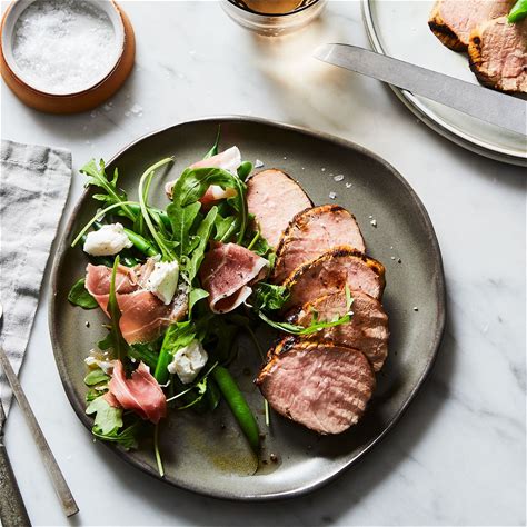 colby-garrelts-grilled-pork-loin-with-green-bean image