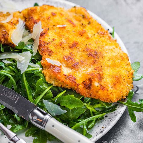 italian-chicken-cutlets-chicken-milanese-sip-and-feast image