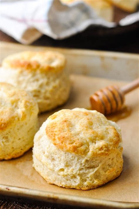 southern-buttermilk-biscuits-the-seasoned-mom image