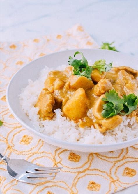 coconut-curry-chicken-the-woks-of-life image