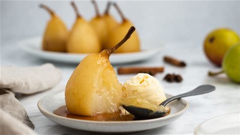 poached-pears-recipe-mashed image