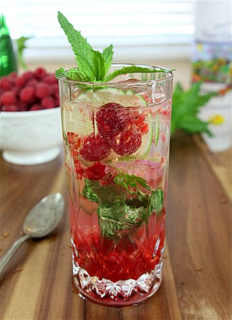 raspberry-vodka-mojito-cocktail-creative-culinary image