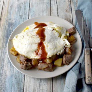 steak-and-potato-hash-a-kitchen-hoors-adventures image