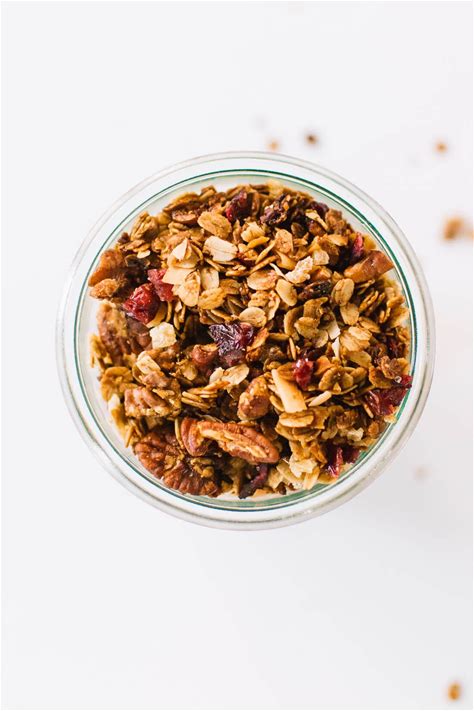 gingerbread-granola-recipe-cookie-and-kate image