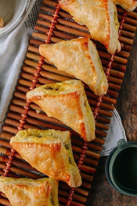 chinese-curry-puffs-with-beef-the-woks-of-life image