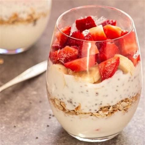 15-best-strawberry-banana-desserts-we-adore image