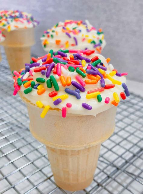 how-to-make-ice-cream-cone-cupcakes-this-farm image