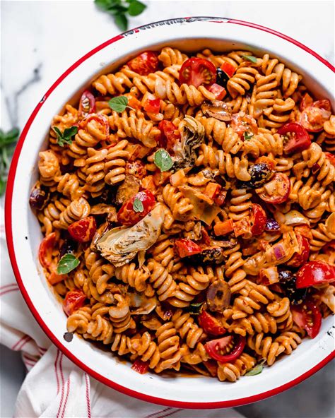 creamy-vegan-italian-pasta-salad-plays-well-with-butter image