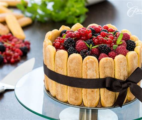 berry-charlotte-cake-recipe-no-bake-french image