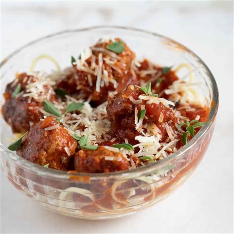 italian-spaghetti-and-meatballs-the-matbakh image