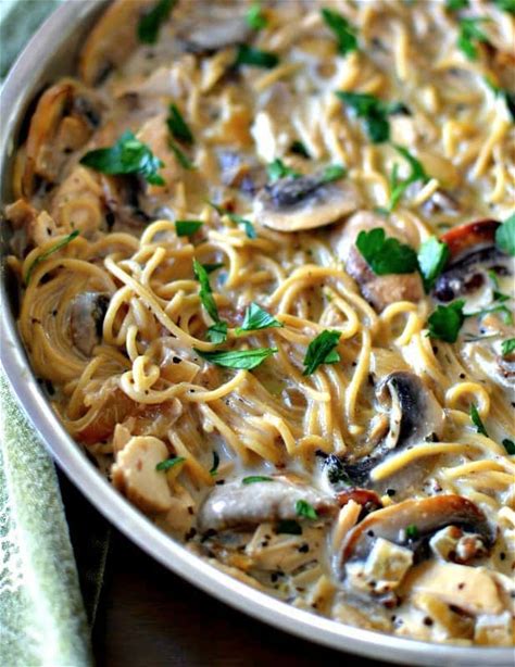 chicken-mushroom-pasta-an-easy-weeknight-meal image