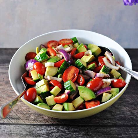 balsamic-cucumber-tomato-salad-sula-and-spice image