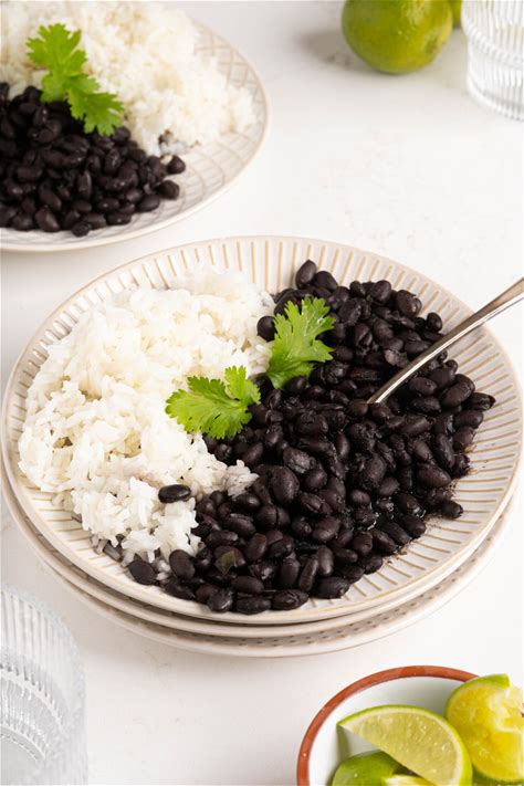 puerto-rican-style-stewed-black-beans-habichuelas image