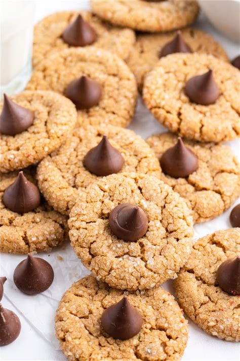 flourless-peanut-butter-kiss-cookies-recipe-girl image