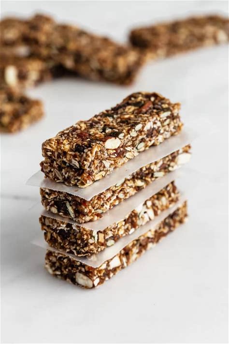 superfood-granola-bars-no-bake-choosing-chia image