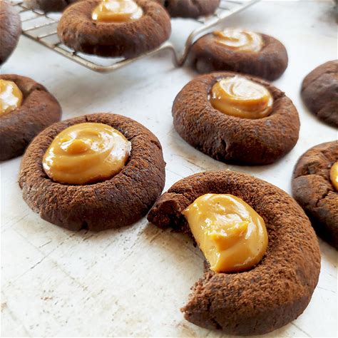 chocolate-caramel-butter-cookies-the-gardening image