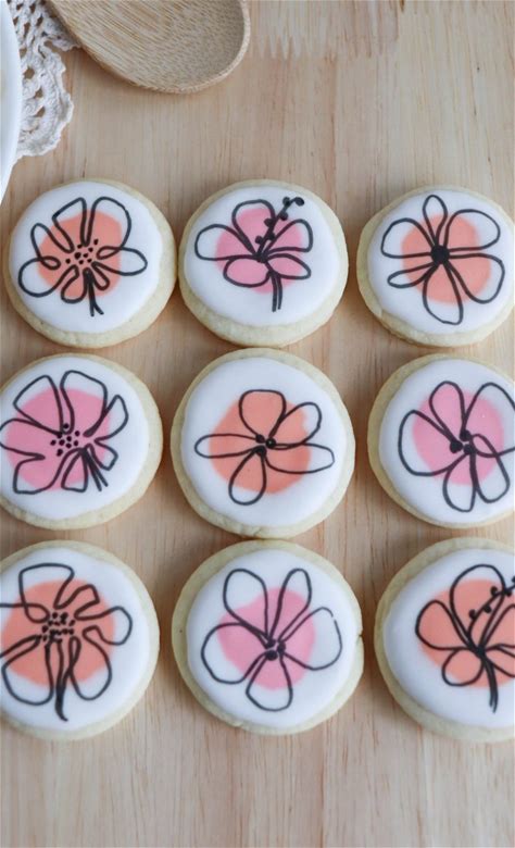 flower-sugar-cookies-free-gift-tag-homemade image