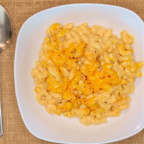 pepper-jack-mac-and-cheese-butter-with-a-side-of image