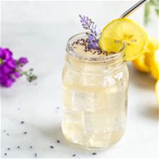 sparkling-vodka-lavender-lemonade-the-toasted image