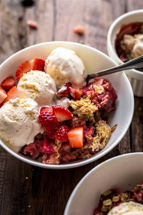 strawberry-rhubarb-crisp-also-the-crumbs-please image
