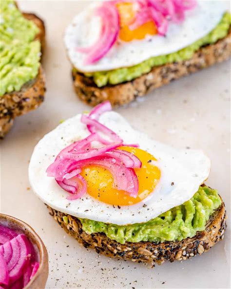 the-best-avocado-toast-with-eggs-healthy-fitness image