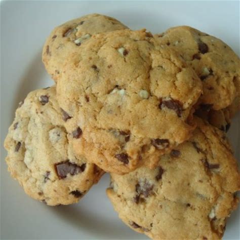 andes-creme-de-menthe-chunk-cookies-family image