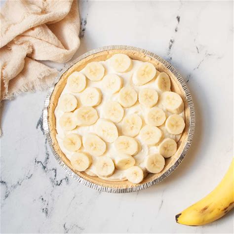 no-bake-banana-breeze-pie-vintage-recipe-two-pink image