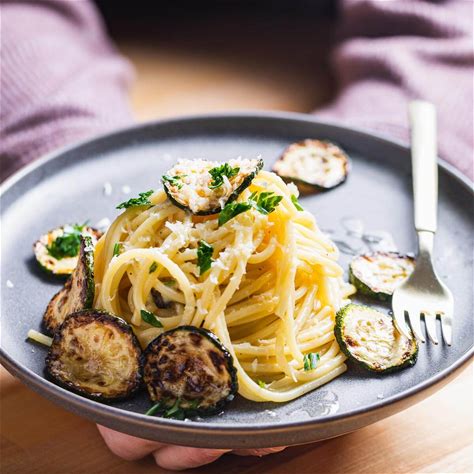 spaghetti-alla-nerano-creamy-fried-zucchini image