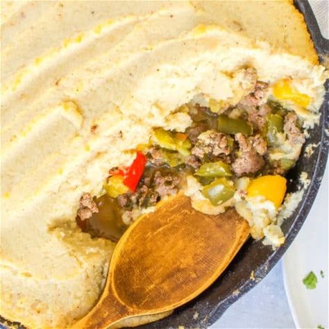 low-carb-shepherds-pie-with-roasted-veggies-whole image