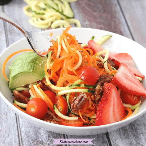 raw-zucchini-salad-recipe-spiralized-vegan-with image