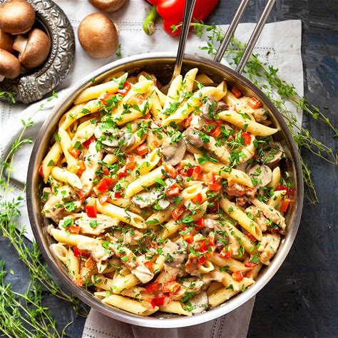 creamy-mushroom-chicken-pasta-with-red-pepper image