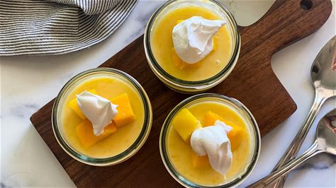 best-mango-pudding-recipe-mashed image