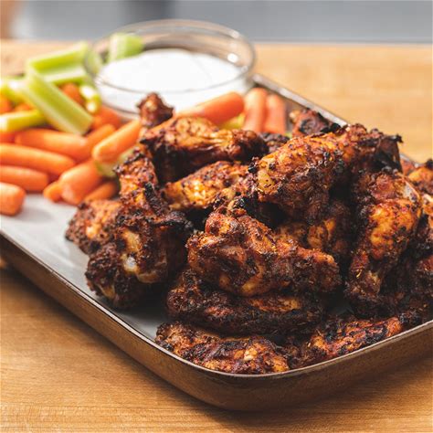 the-best-grilled-nashville-hot-chicken-wings-recteq image