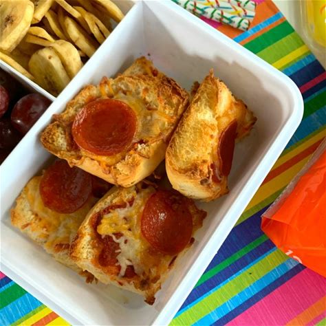 the-best-mini-pizzas-recipe-simple-school-lunch-ideas image
