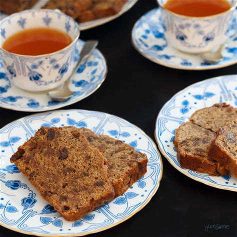tea-loaf-traditional-english-cake-recipe-yumsome image