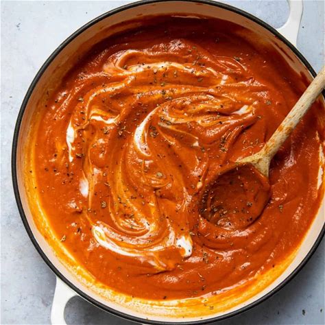 10-minute-creamy-tomato-soup-healthy image