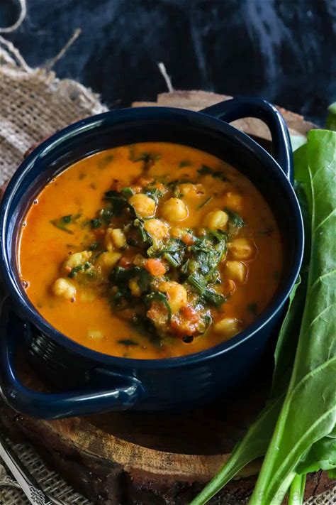 chana-saag-recipe-chickpea-spinach-curry image
