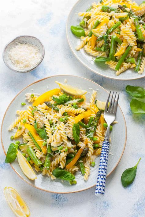 pasta-primavera-spring-vegetable-creamy-lemon-pasta image